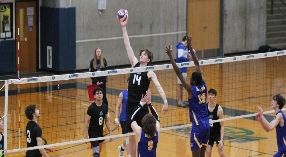 Men's Volleyball Wins in Comeback Fashion Over Division III Wells