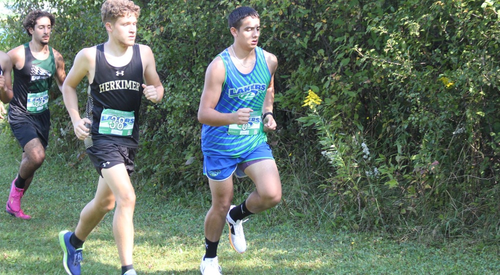 Cross Country Battles Through the Houghton Highlander Invitational