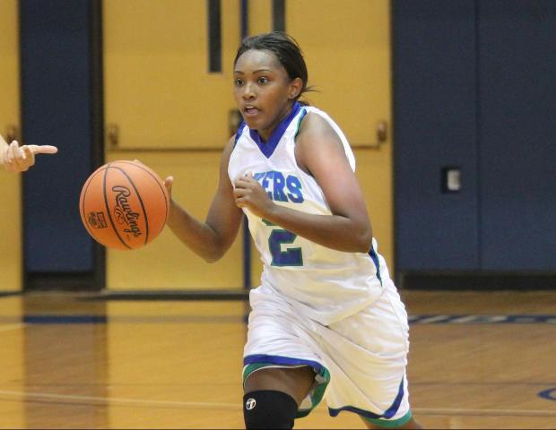 Former Laker Kelli McCauley holds the record for most 3 pointers in a game (8)